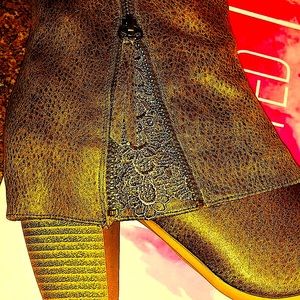 Brand new Sam Edelman booties w/side lace inserts.